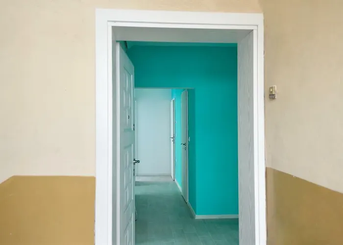 Apartment Popovich Warna