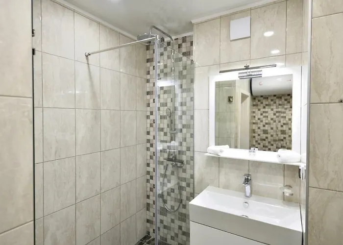 Apartment Popovich Warna